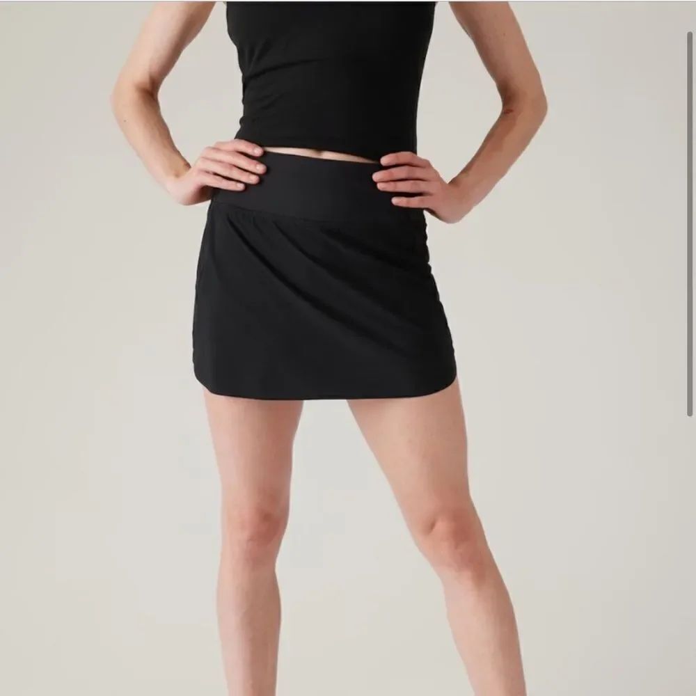 Athleta Run With It Skort 14" Black